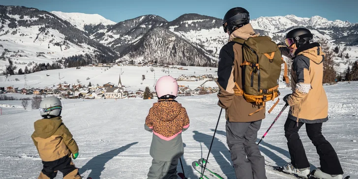 Zimní dovolená v Rakousku: polopenze, sauna a skipas do menšího skiareálu nedaleko penzionu