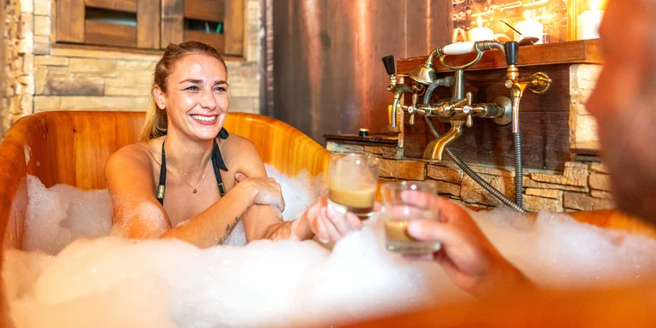 Relaxační lázeň s čokoládovým aroma pro 2 a k tomu horká čokoláda nebo Baileys
