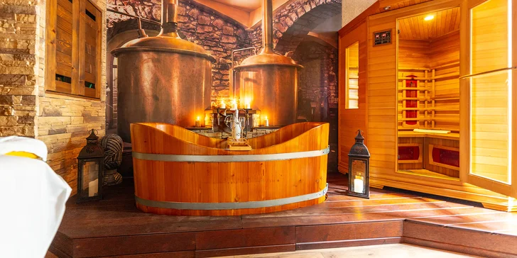 2 hodiny privátního wellness: vířivá vana nebo i infrasauna s lahví sektu