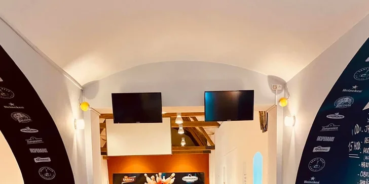 Pronájem bowlingové dráhy na 2 hodiny a tatarák či burger s hranolky pro 4 hráče na Ladronce