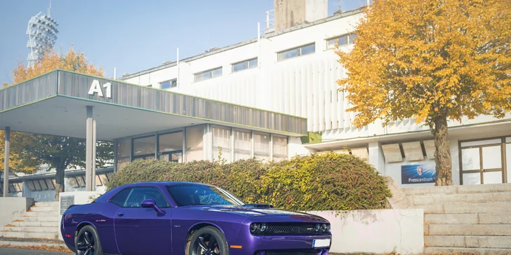 Zažijte pravou Ameriku s Dodge Challenger Shaker: 20–50 minut jízdy i svezení se závodníkem