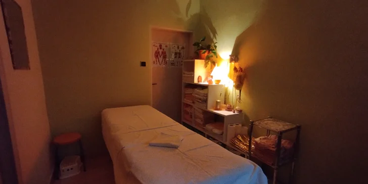 Voňavá masáž, peeling a zábal dle výběru: pomeranč, banán, čokoláda nebo med