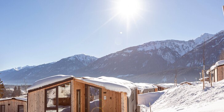 Zimní pobyt v Korutanech: chata nebo treehouse přímo u skiareálu, denně vstup do aquaparku