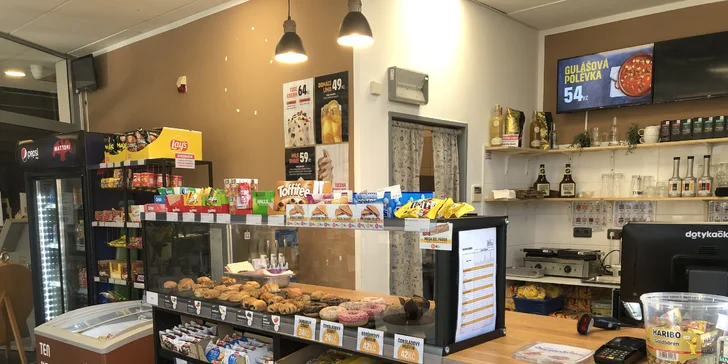 Velké caffé latte a minipečivo dle výběru pro 1 nebo 2 osoby