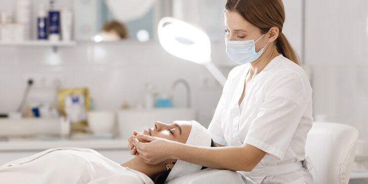 Hloubkové ošetření pleti vč. čištění ultrazvukovou špachtlí a masáže obličeje i chemický peeling