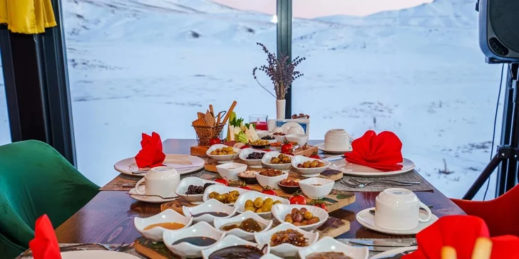 Lyžování v Turecku: 4* hotel Library Erciyes s polopenzí, letenka a 6denní skipas