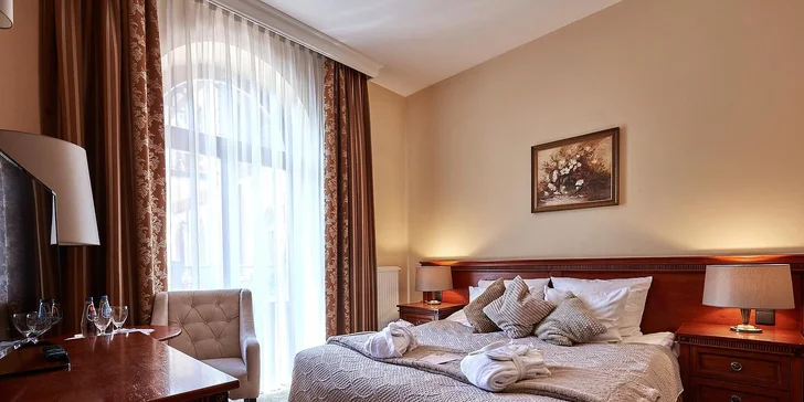 Romantika v historickém hotelu v Zakopaném: neomezený wellness a snídaně nebo polopenze