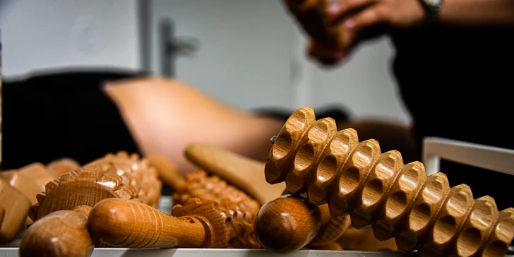 Maderoterapie: odbourávání celulitidy, prokrvení svalů a podpora lymfy