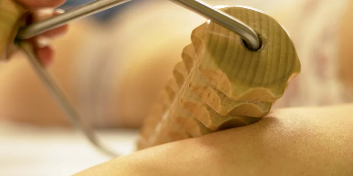 Maderoterapie: odbourávání celulitidy, prokrvení svalů a podpora lymfy