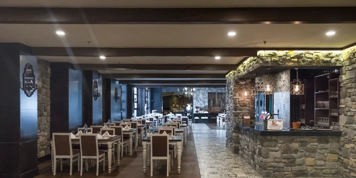 Lyžování v Turecku: zpáteční letenka z Prahy, 7 nocí v 5* hotelu a bodový skipas
