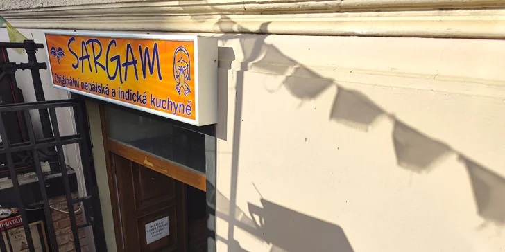 3chodové menu pro 2 osoby v originální nepálské a indické restauraci