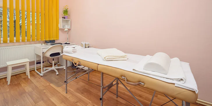 Relaxační rituály: zábal, peeling i relaxační nebo čokoládová masáž a lávové kameny