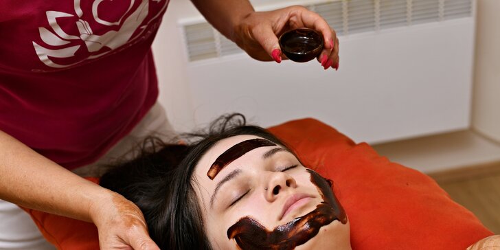 Čokoládový rituál pro ženy: masáž celého těla a kosmetická masáž obličeje