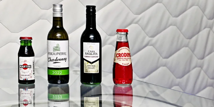 Degustační Cesta kolem světa v restauraci Letadlo: asijský a italský předkrm, burger i klokan, sušenky
