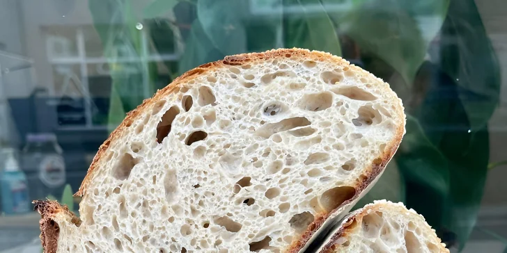 Poukaz na postupný odběr 5 nebo 10 kváskových chlebů v pekařství
