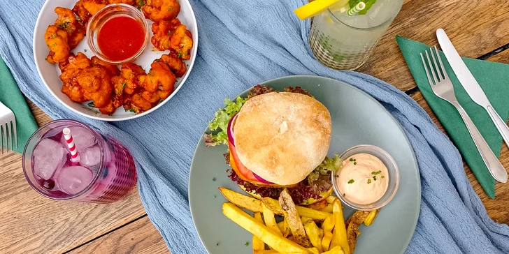 Otevřený voucher do veganského bistra na Floře: burger s tofu, bowl s tempehem, domácí limonády i čaje
