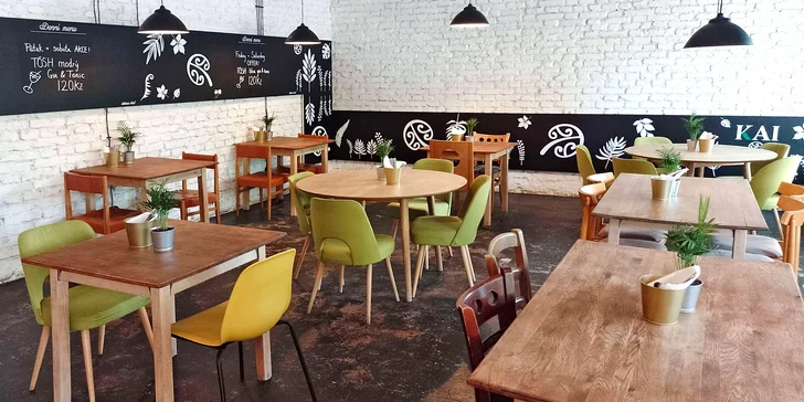 Otevřený voucher do veganského bistra na Floře: burger s tofu, bowl s tempehem, domácí limonády i čaje