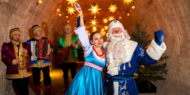 Adventní plavba na vánoční trhy na pevnosti Königstein a zpět, oběd, pečení perníčků a průvodce po celý den
