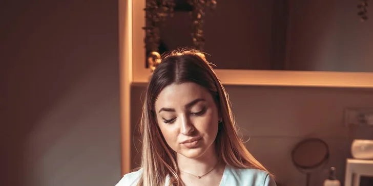 Kosmetické ošetření s možností radiofrekvence i ájurvédská hřejivá péče pro omlazení a rozjasnění