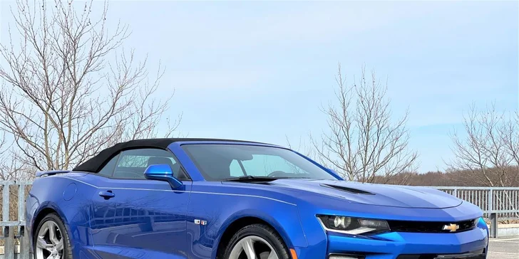 Se staženou střechou a větrem ve vlasech: pronájem kabrioletu Chevrolet Camaro