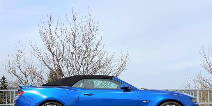 Se staženou střechou a větrem ve vlasech: pronájem kabrioletu Chevrolet Camaro