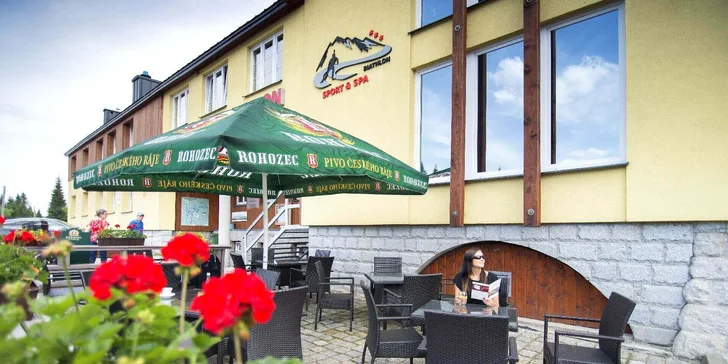 Sport i relaxace v Jakuszycích: dobré jídlo, vstup do wellness i turistika