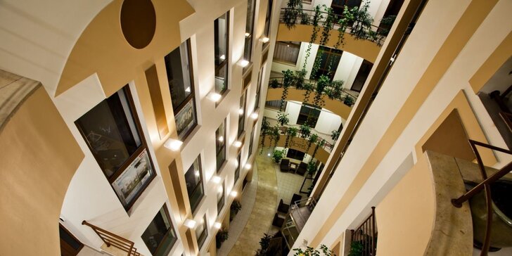 Pobyt se snídaní v samém srdci Vratislavi: ubytování v moderním hotelu pro jednoho, pár i rodinu