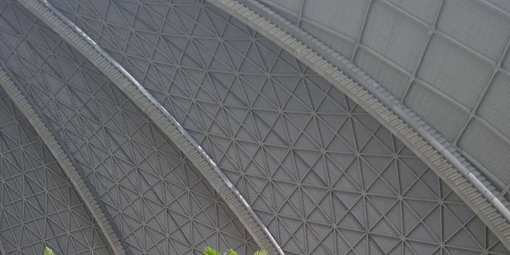 Celodenní vstupné pro děti i dospělé do vodního světa Tropical Islands v Německu
