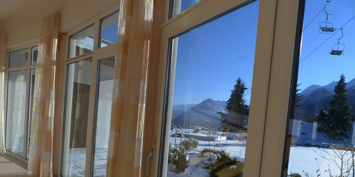 Vyhlášené údolí Brandnertal: 4* hotel přímo na sjezdovce, polopenze a neomezený wellness