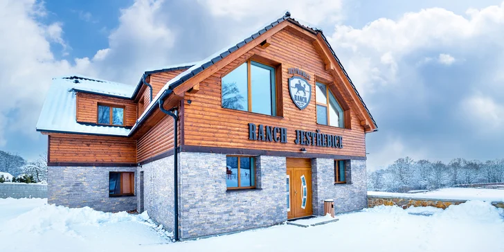 Pohoda na ranči v České Sibiři: jídlo, privátní wellness, ochutnávka specialit i vyjížďky na koních