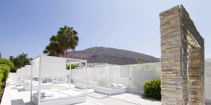 Pobyt na Tenerife: jídlo, 3 venkovní bazény, pláž 10 minut, zábavní program pro malé i velké