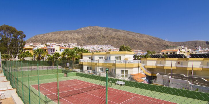 Pobyt na Tenerife: jídlo, dva venkovní bazény, pláž 10 minut, zábavní program pro malé i velké