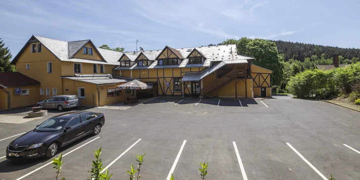 Rodinný pobyt na Bublavě v Krušných horách: pohodový baby friendly hotel se snídaní