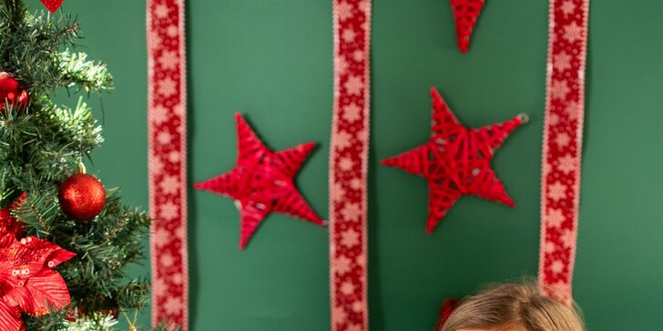 Profesionální vánoční focení v ateliéru: 6 upravených snímků pod stromeček