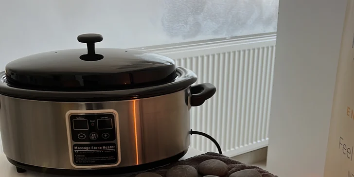 Maderoterapie nebo masáž lávovými kameny: vyberte si svůj styl relaxace