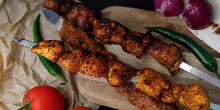 Mr. Hayer: arménský gyros, kebab v lavaši nebo bagetě a domácí nápoje