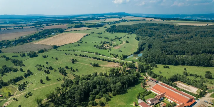 Pobyt na farmě nedaleko Kuksu s farmářskou snídaní pro pár i rodinu