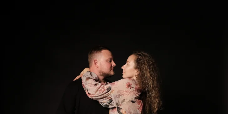 Vyfoťte se sami: 60 min. focení a nekonečně snímků v inovativním ateliéru Magic Mirror