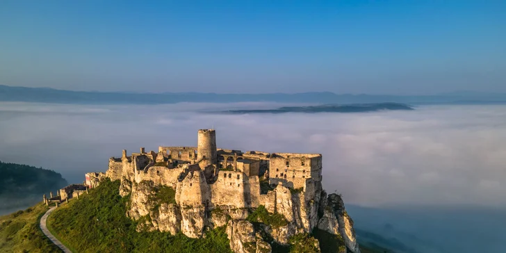 Výlet si můžete naplánovat třeba na Spišský hrad.