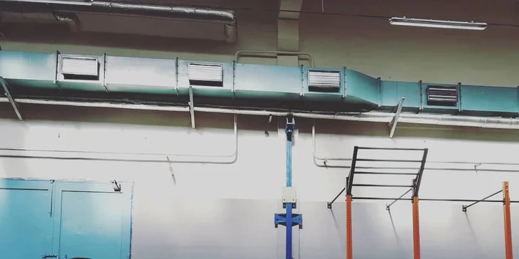 Skupinové i individuální lekce s osobním trenérem v Tesla gymu: box, funkční a silový trénink či tabata