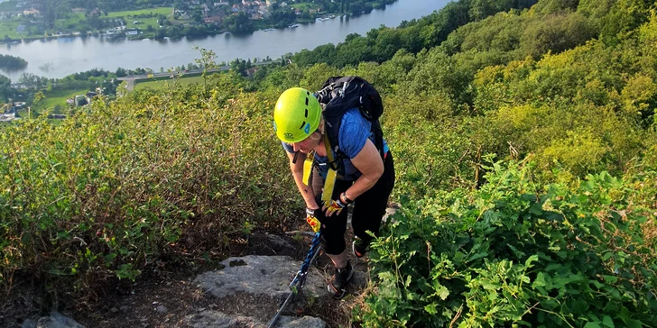 Via Ferrata: lezení po zajištěné cestě na Mlynářův kámen u Dubiček pro 1–3 osoby