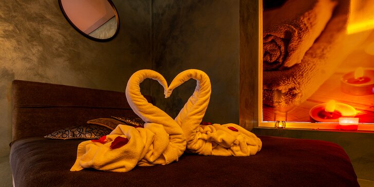 Noční romantika ve wellness: zóna se saunou, vířivkou a postelí jen pro vás dva