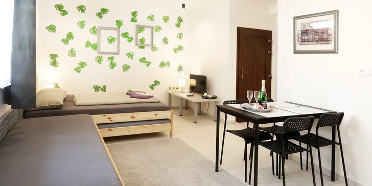 Relaxační pobyt v apartmánu: wellness se saunami a vířivkou i snídaně