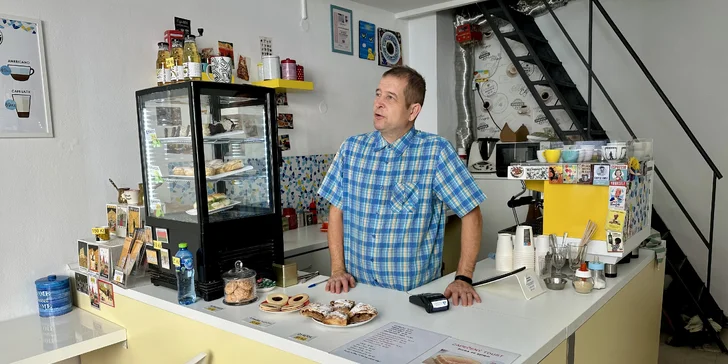 4 hodiny zážitků plné kávy: baristický kurz s teoretickou i praktickou částí
