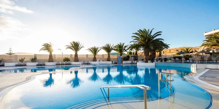 Sluncem zalitá dovolená na exotické Fuerteventuře: polopenze i all inclusive v adult only hotelu s bazény