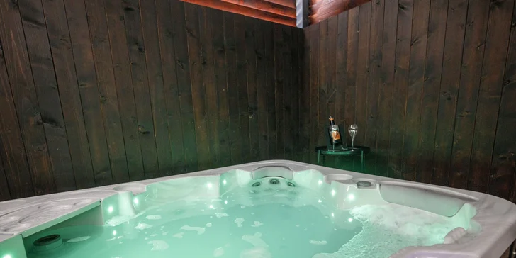 Pětichodové menu i wellness v horském hotelu Brans pro 2 osoby