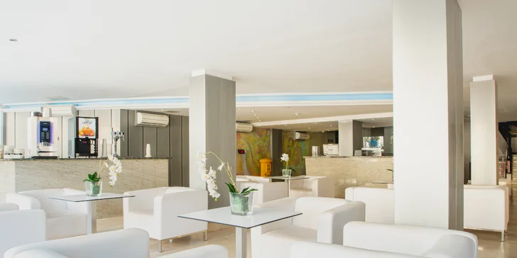 Zimní dovolená u moře: hotel na Gran Canaria jen 3 minuty pěšky od písečné pláže, all inclusive, dítě zdarma