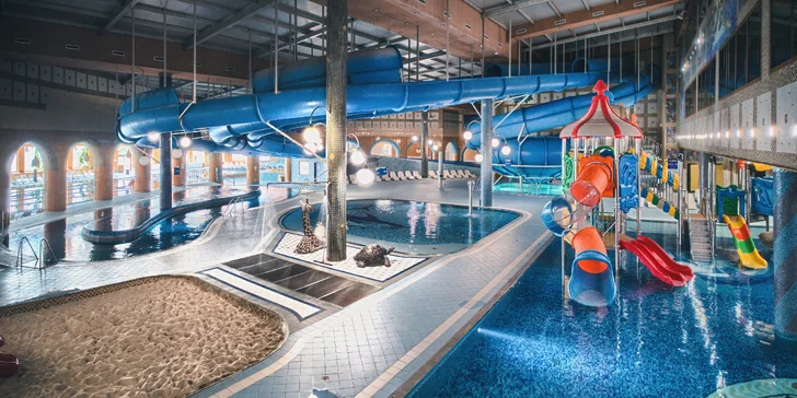 Rodinný pobyt u Mazurských jezer: hotel s aquaparkem, polopenze či plná penze a zábava pro děti
