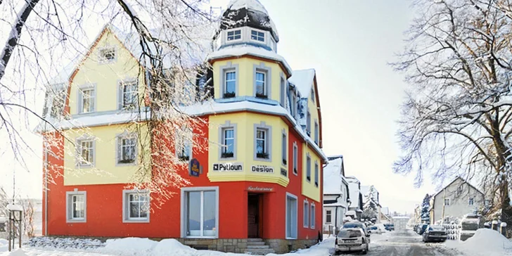 Pobyt v klidné části Liberce: designový hotel se snídaní, případně i s jednou večeří