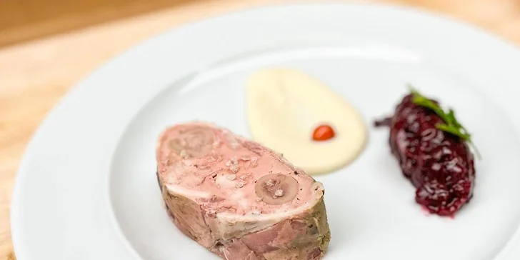 Kulinářský zážitek na Vysočině: otevřené vouchery do restaurace hotelu Artaban